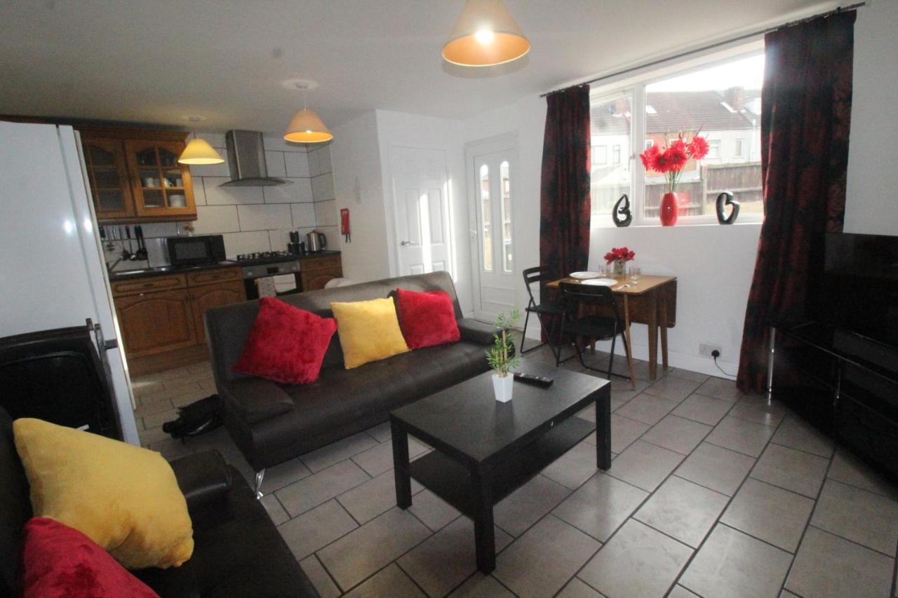 Dinnington House Dinnington By Smart Corporate Stays Экстерьер фото